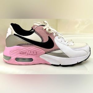 Nike Air Max - Size 8, BRAND NEW